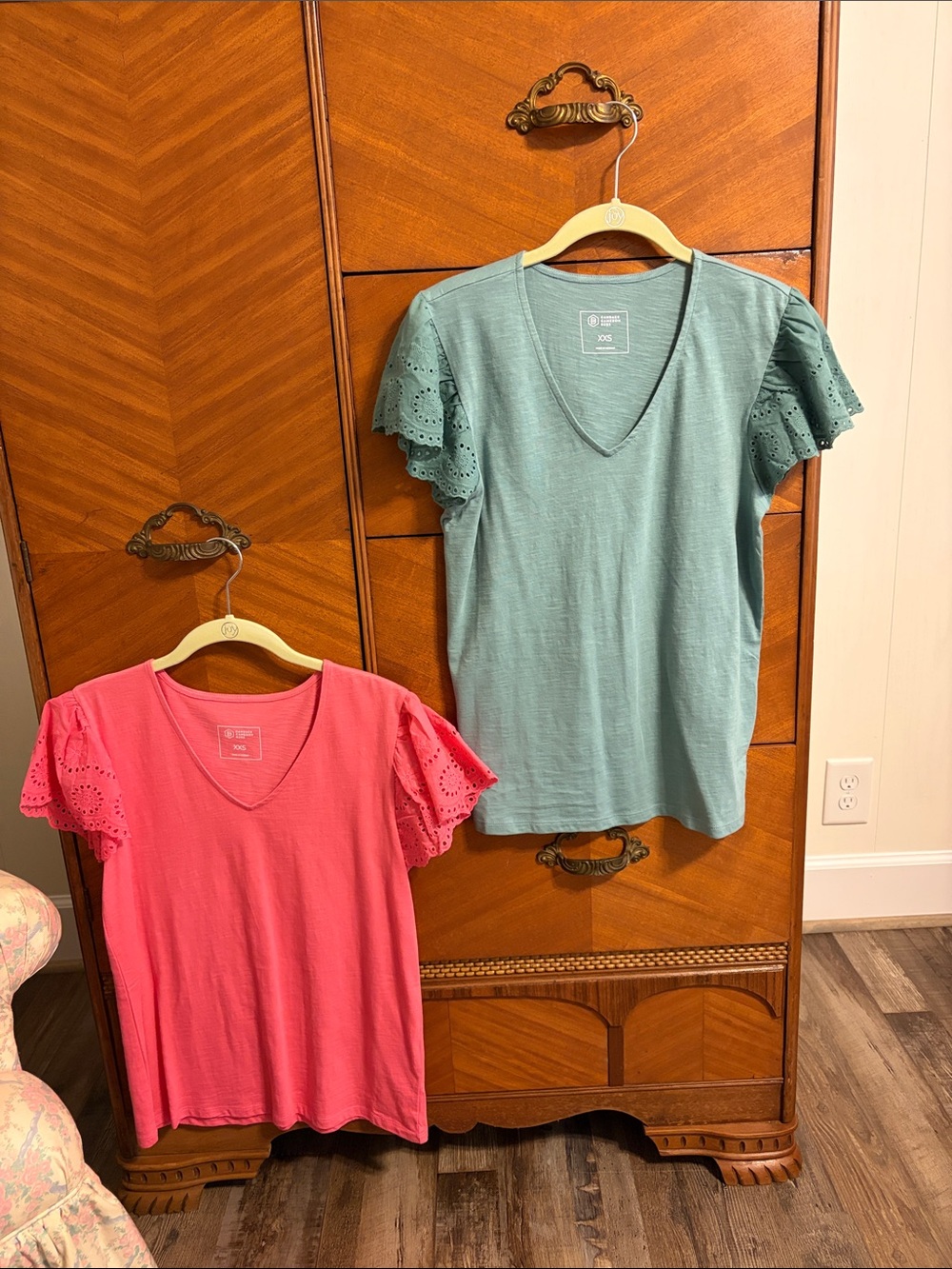 Candace Cameron Bure set of two Embroidered Butterfly Sleeve tops Size XXS